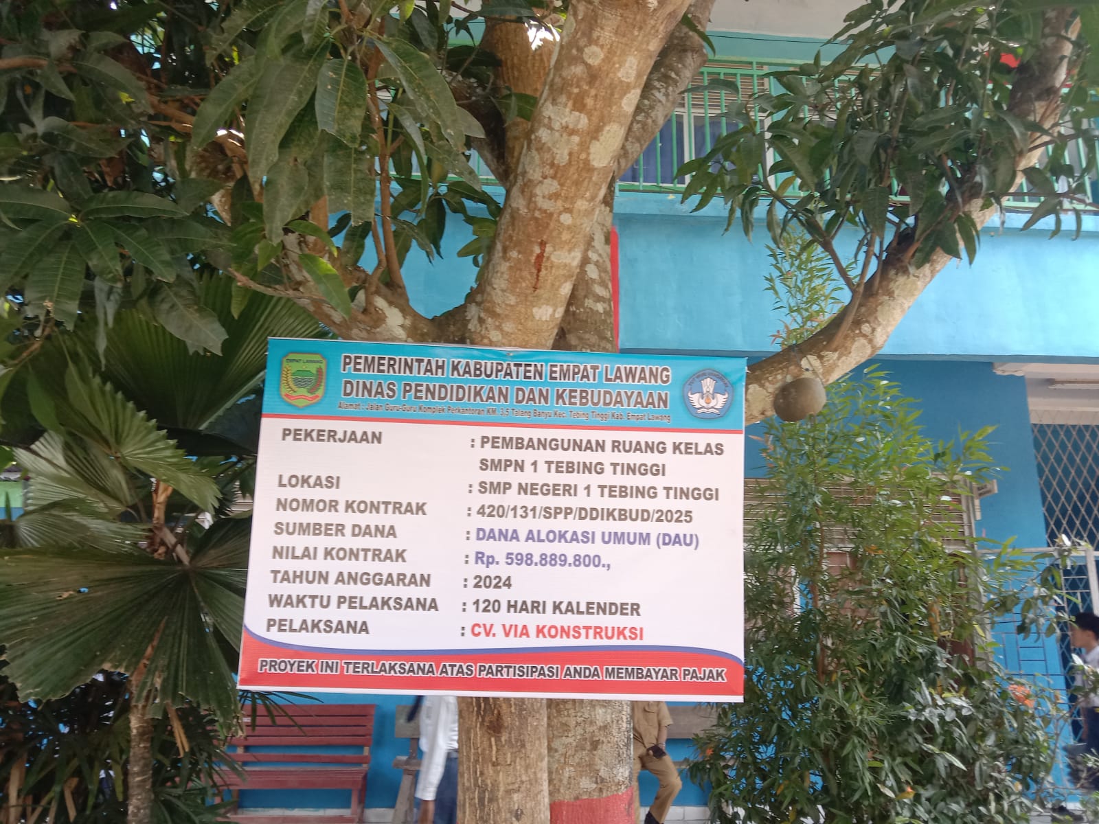 Telan Dana Setengah Miliar Lebih Pembangunan Ruang Kelas SMPN 1 Tebing Tinggi kabupaten Empat Lawang Tidak Sesuai RAB